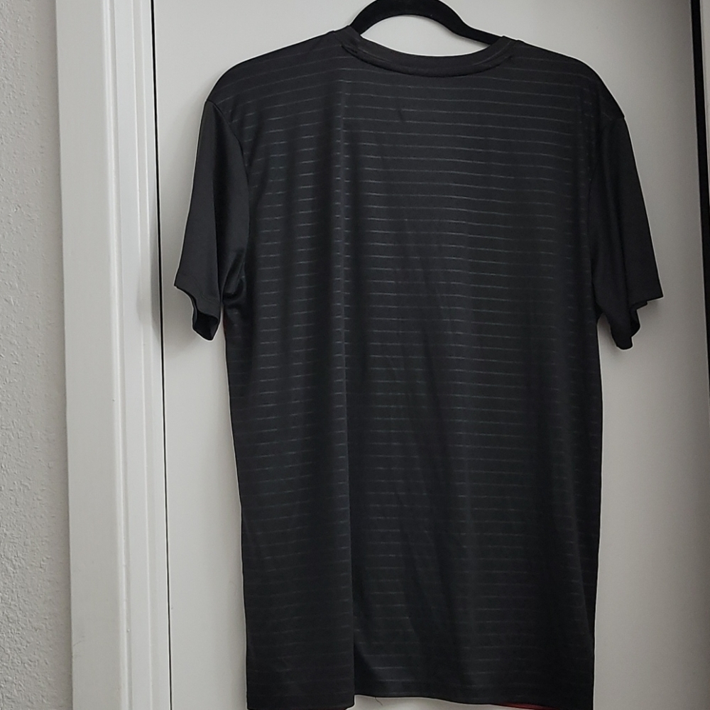 Marvel shirt - Picture 3 of 4